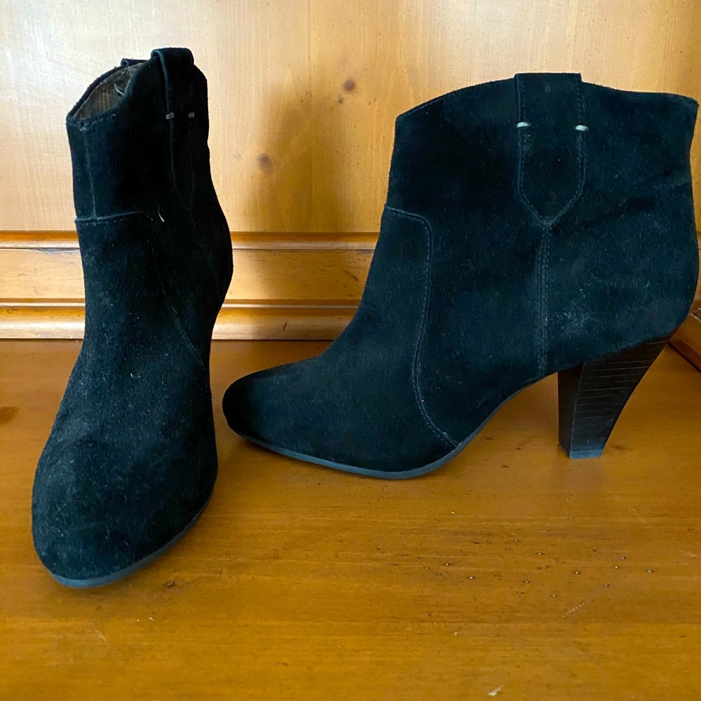 Nine West booties